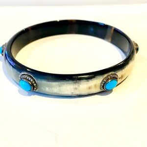 Natural horn, turquoise & diamond bangle bracelet. NWT. Rough hewn meets chic✨